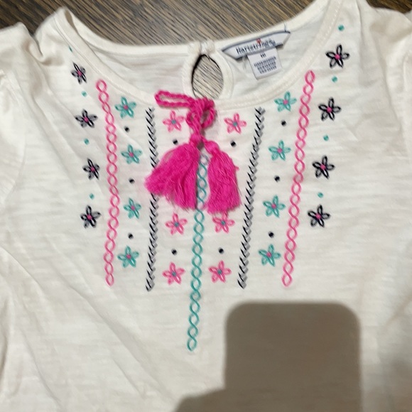 Super Cute Girls Long-sleeved Top - Picture 2 of 4